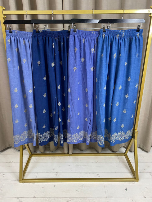 Alyana Contrasting Print Lightweight Trousers
