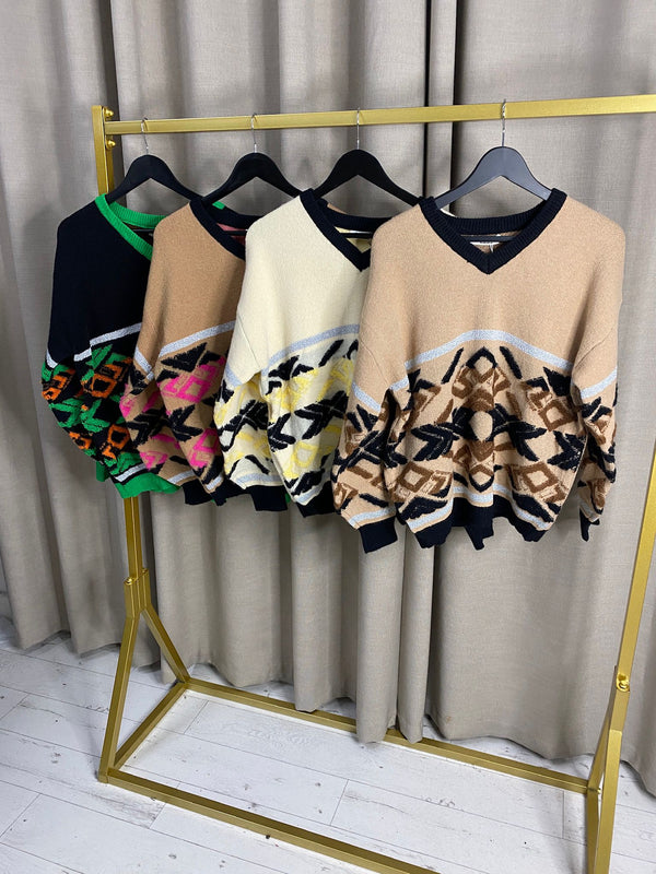 Humira Geometric Pattern V-Neck Knit Sweater