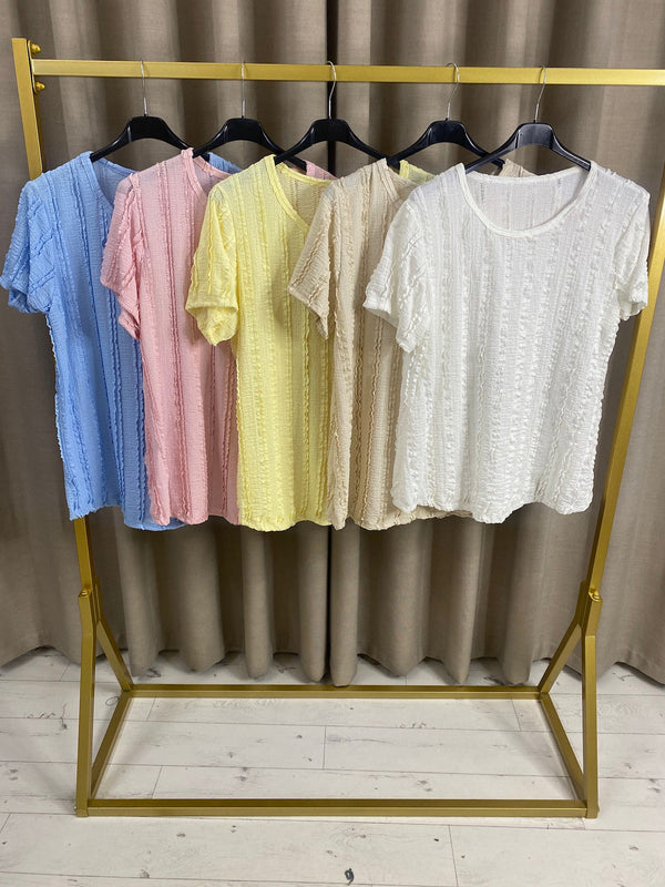 Broghen Crinkle Round Neckline Top